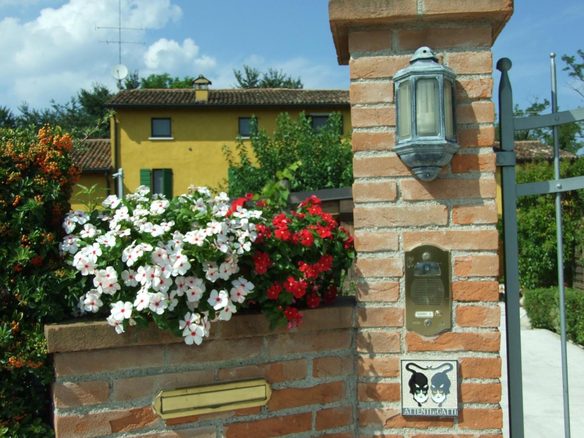 B&B Casacasina Monzambano Exterior foto